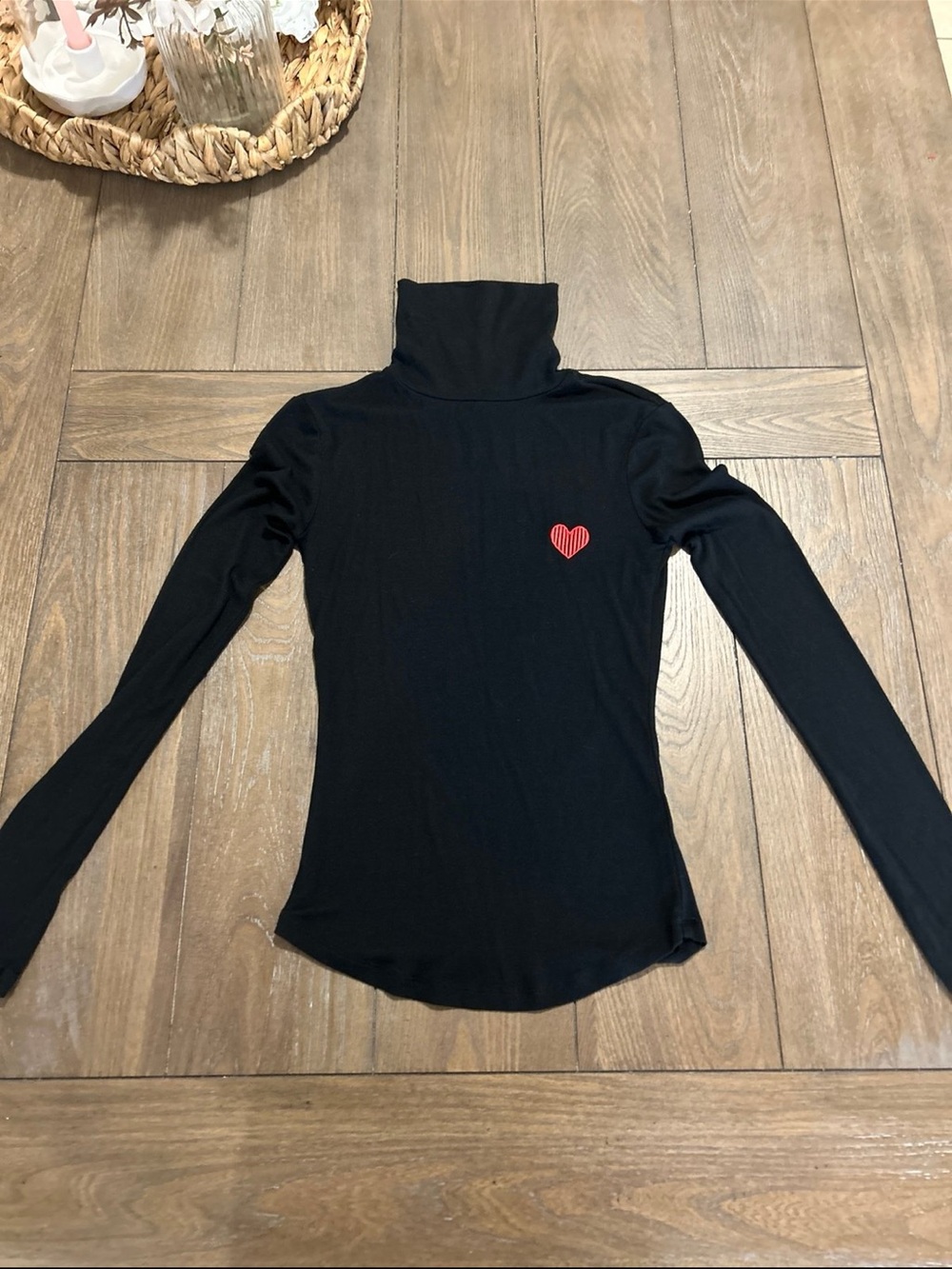 Sunday Best Black Turtleneck Long-Sleeve Top with Red Heart